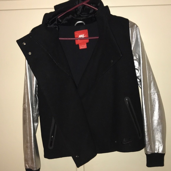 Rare Nike Jacket - Picture 7 of 8